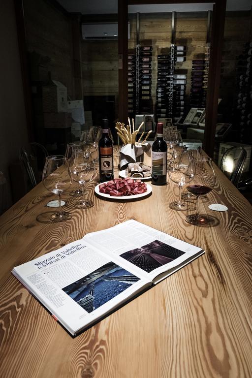 Wine Hotel Retici Balzi Poggiridenti Eksteriør bilde
